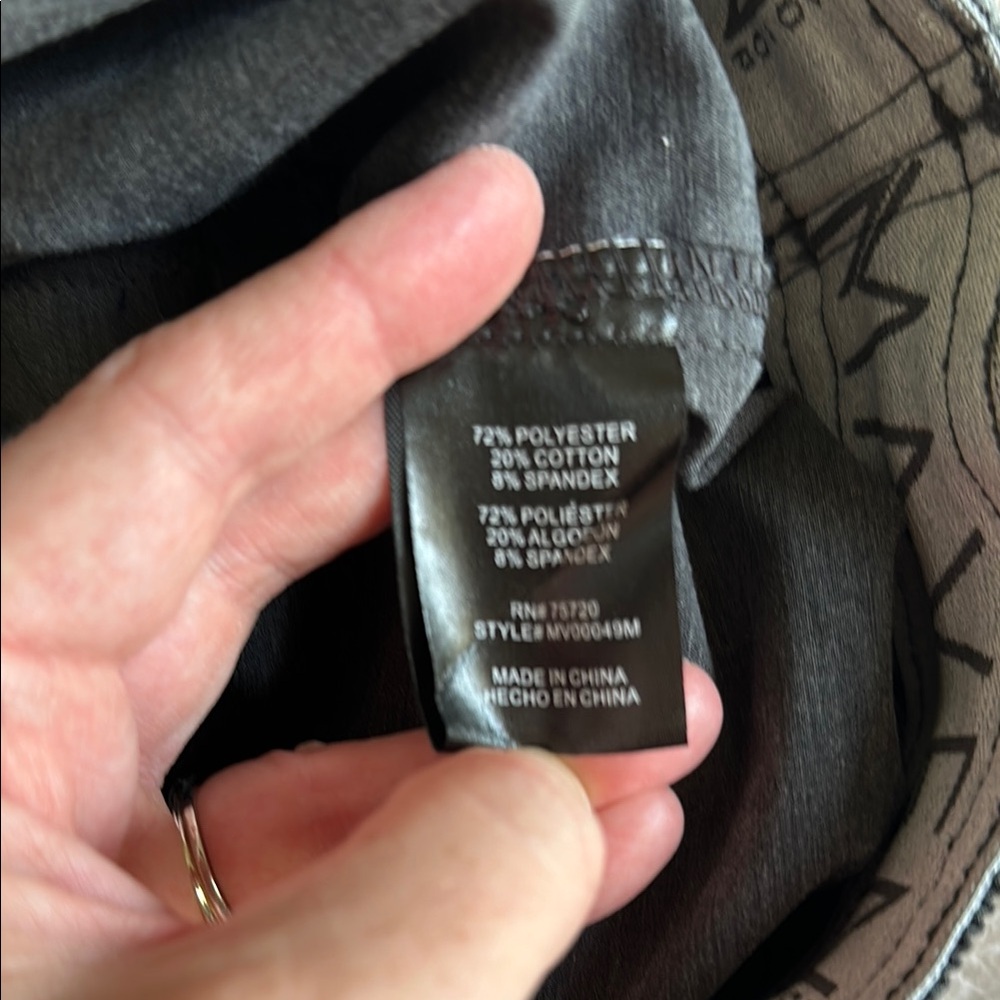 Maven Co-Op Men's Black Athletic Shorts Size Medium - Picture 11 of 12